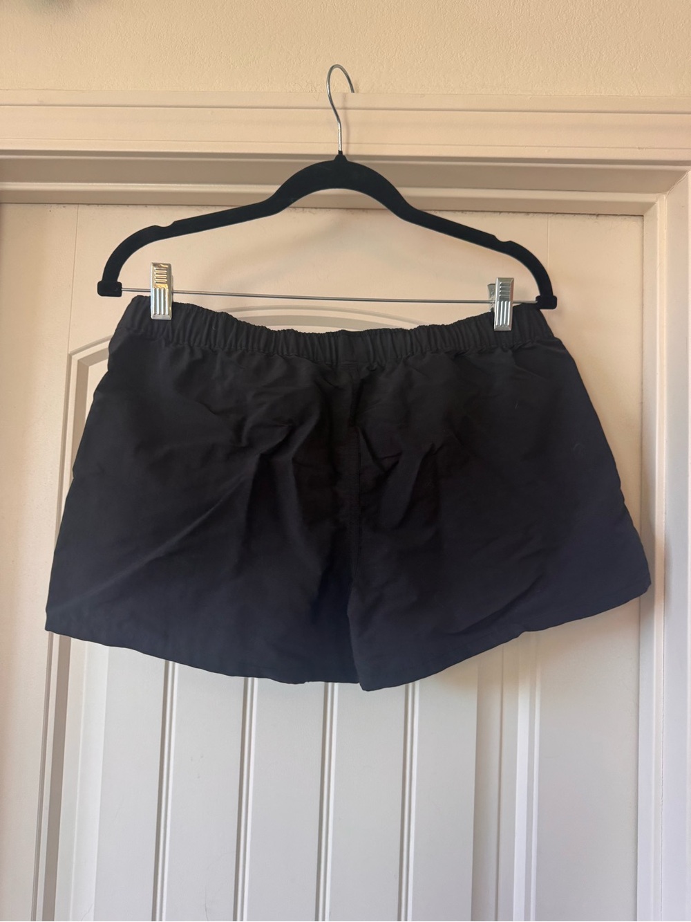 Patagonia Black Athletic Shorts with Elastic Waist - Picture 3 of 6